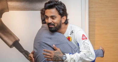 KL Rahul with LSG Owner Sanjiv Goenka