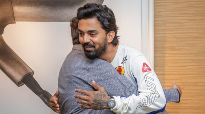 KL Rahul with LSG Owner Sanjiv Goenka